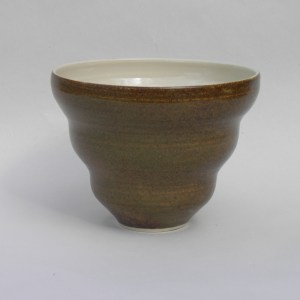 Skål. stentøy med askeglasur, 2007, diameter 22 cm.